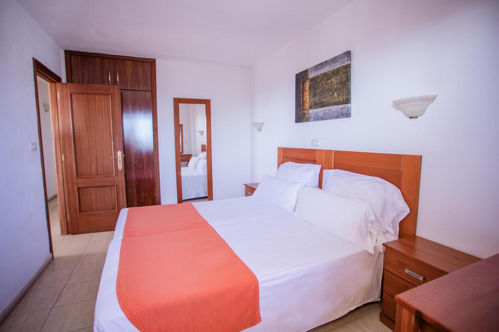 Servatur Caribe 3* Playa de las Americas (Tenerife)