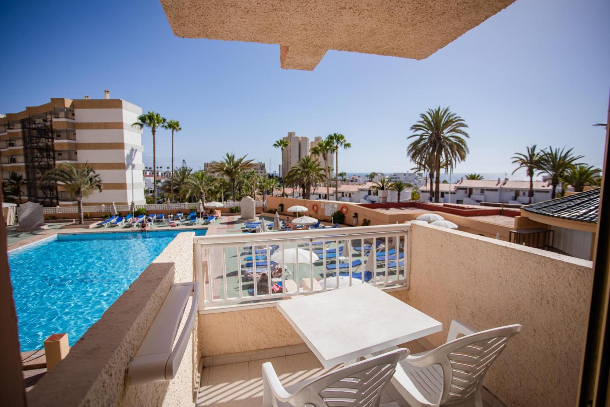 Servatur Caribe Aparthotel Playa de las Americas (Tenerife)