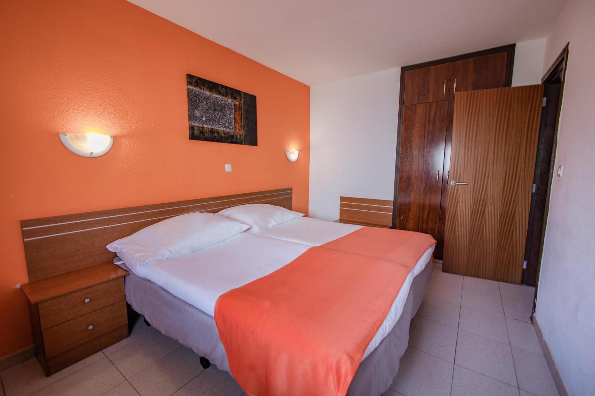 Servatur Caribe Aparthotel 3*